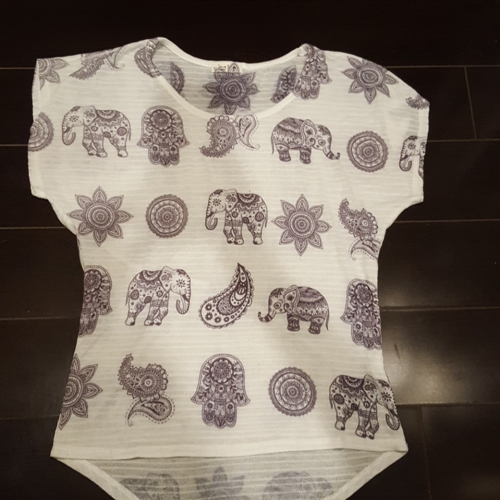 Soft, Intricate Tee 🐘